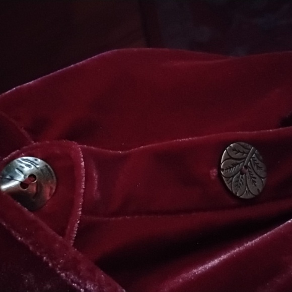 Soft surroundings deep burgundy velvet button down jacket - Picture 3 of 9
